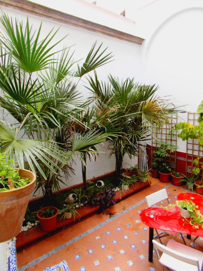 Residencia Viriato Ostello Siviglia Esterno foto
