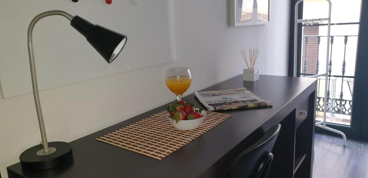 Residencia Viriato Ostello Siviglia Esterno foto