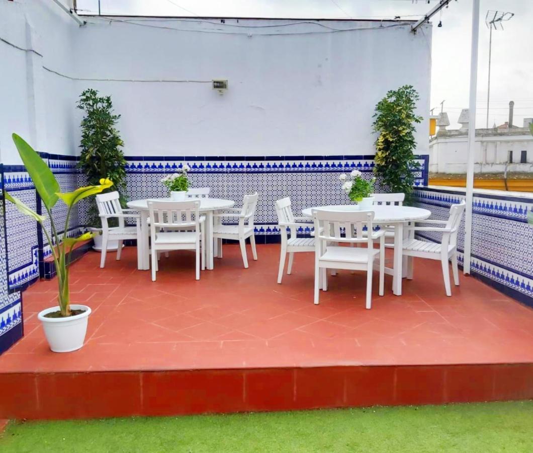 Residencia Viriato Ostello Siviglia Esterno foto